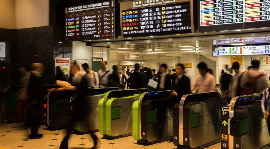 駅でのトラブル!駅員に暴行を加えて逮捕されたら